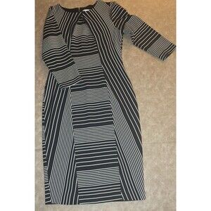 New York & Co Sz MEDIUM Black White Stripe MIDI Sheath Dress 3/4 Sleeve Zip